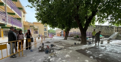  El Ayuntamiento interviene en el arreglo del patio del CEIP Santo Tomás 