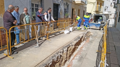 El Ayuntamiento renueva la red de saneamiento del Almendral 