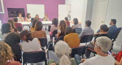  El Consistorio da voz a las representantes del movimiento feminista 