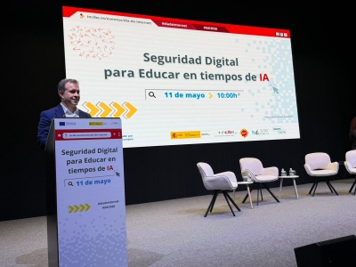  El alcalde anima al "uso inteligente" de la IA en unas jornadas 