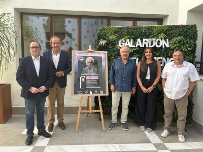  José Mª Velázquez-Gaztelu recibe el Galardón Flamenco Rafael Romero 
