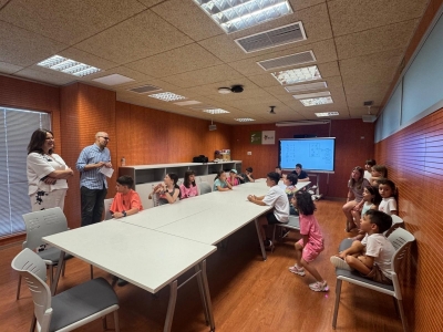  Más de medio centenar de menores acude a la ludoteca de Geolit 