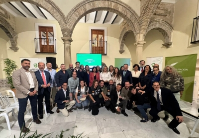  'Farmacéuticos' anima al colectivo a presentar propuestas a sus premios 