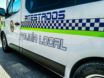  Positivo en alcohol un conductor tras colisionar en la capital con un coche 