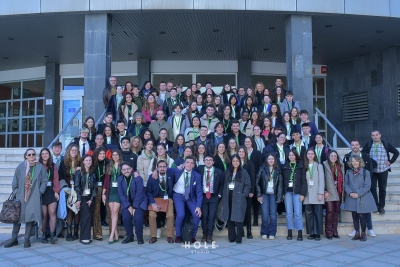  10 centros participan en el el VI Torneo de Debate Preuniversitario 