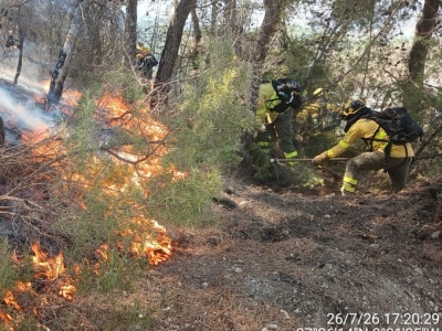  El Infoca actúa en un incendio forestal declarado en la Sierra de Segura 