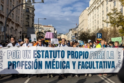  Sindicatos médicos convocan una semana de huelga al mes desde febrero 
