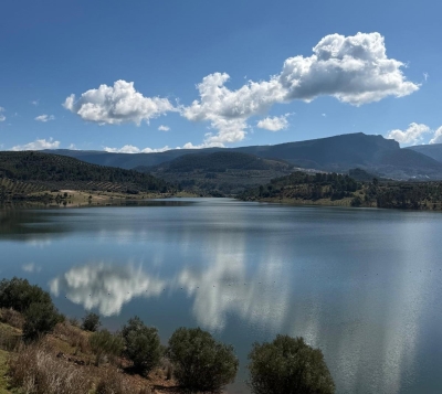  Hallan el cadáver de un hombre de 70 años en la presa de Siles 