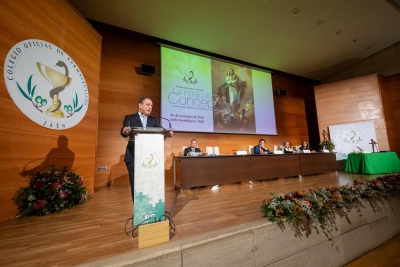  El Colegio de Farmacéuticos premia al periodista Ignacio Camacho 