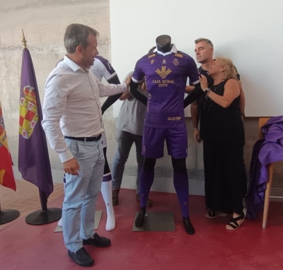  El Real Jaén inspira su segunda equipación en Nuestro Padre Jesús 