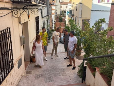  El Ayuntamiento escucha las demandas del barrio de El Almendral 
