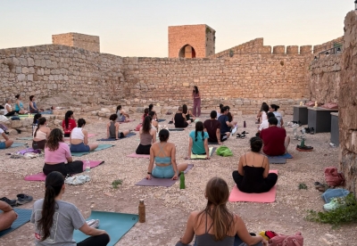  El Castillo de Santa Catalina acoge una noche de yoga y bienestar 