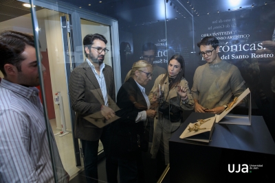  Una muestra recoge copias del Santo Rostro de la Catedral de Jaén 