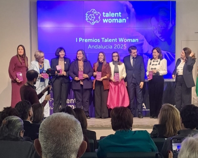  La catedrática de la UJA Hikmate Abriouel, Premio Talent Woman Andalucía 