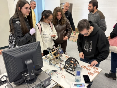  La Semana de la Ciencia acerca la investigación a 885 estudiantes 