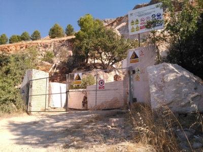  La cantera de la Fuente de la Peña sigue sin ser restaurada 