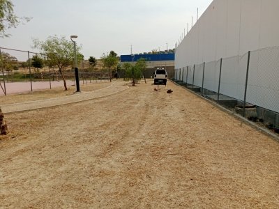  Acometen labores de desbroce en Jaén Plaza y el Jardín Botánico 