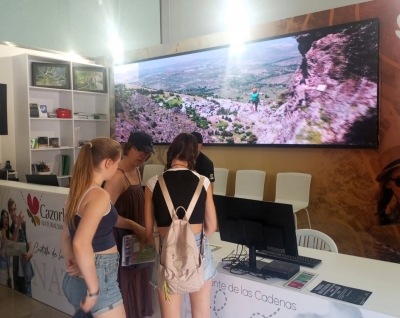  Cazorla hace más accesible y tecnológica su oficina de turismo 