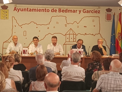  Paco Reyes participa en la presentación de ‘La fuente de los tristes’ 