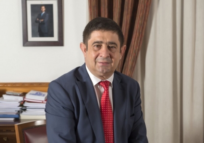 Quince años de Paco Reyes 