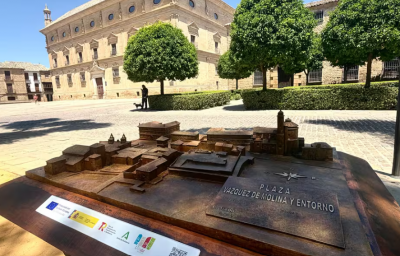  Una maqueta tiflológica para disfrutar de Úbeda a través de los sentidos 