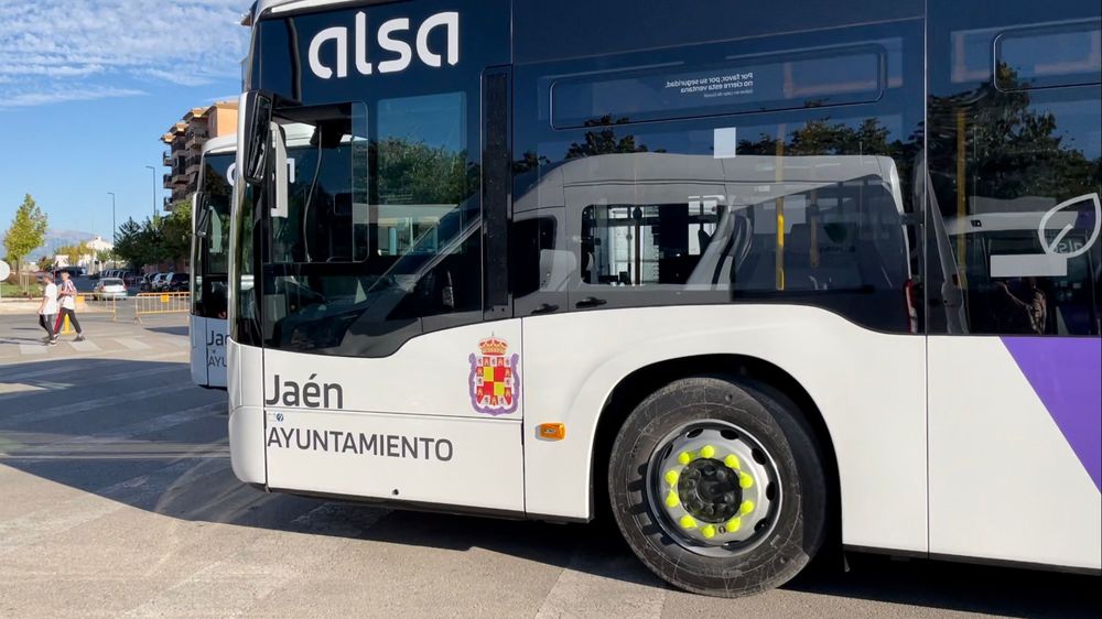  El Ayuntamiento establece horarios de bus especiales para Todos los Santos 